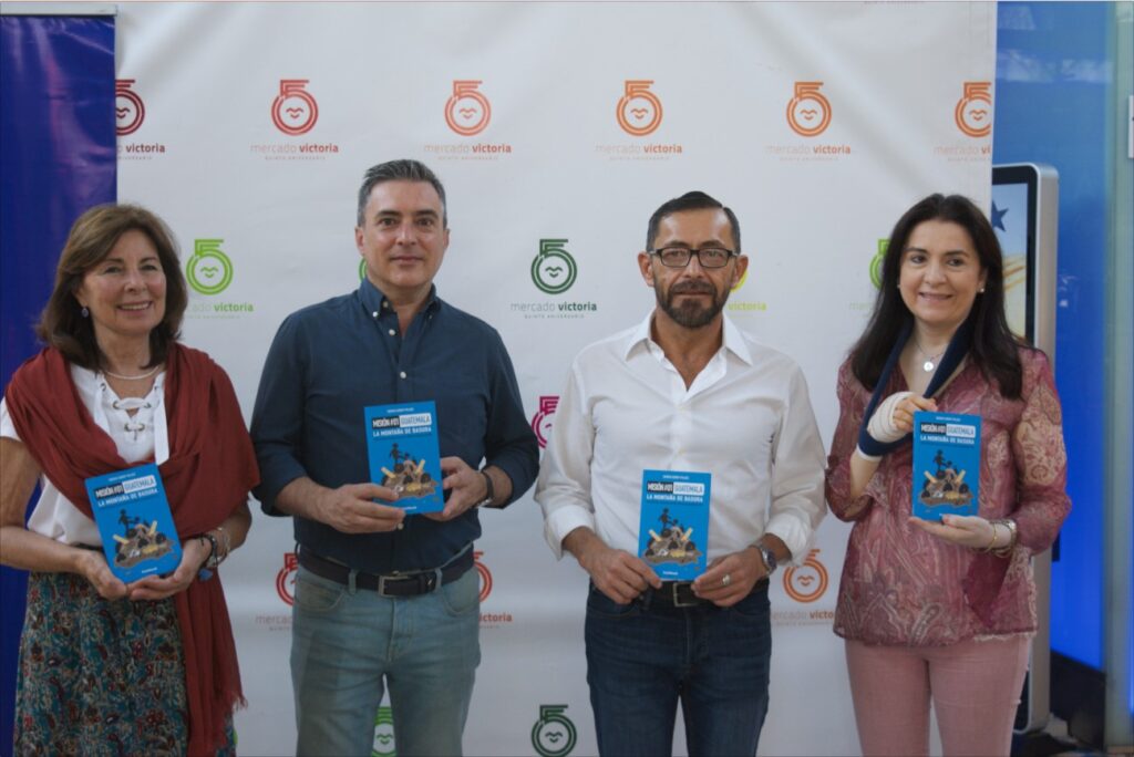 El Mercado Victoria ha acogido la presentación del libro “Un sábado de tantos” escrito por el misionero de Manos Unidas Sergio Godoy